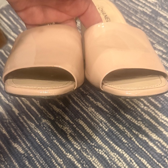 CHANEL Blush Pink Patent Leather Slide Mules - Picture 6 of 9